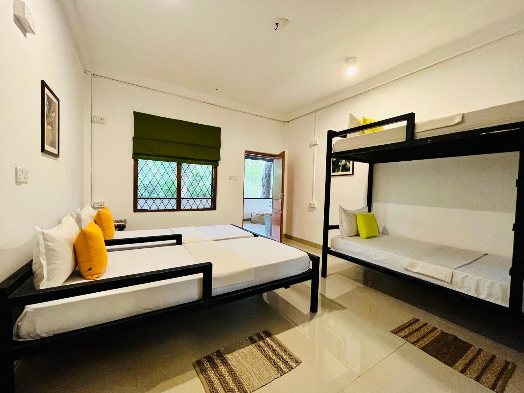 Funky Leopard Safari Lodge Bordering Yala National Park กตรคาม ภายนอก รูปภาพ