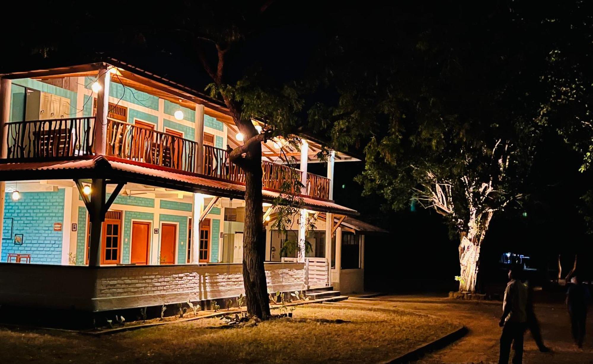 Funky Leopard Safari Lodge Bordering Yala National Park กตรคาม ภายนอก รูปภาพ