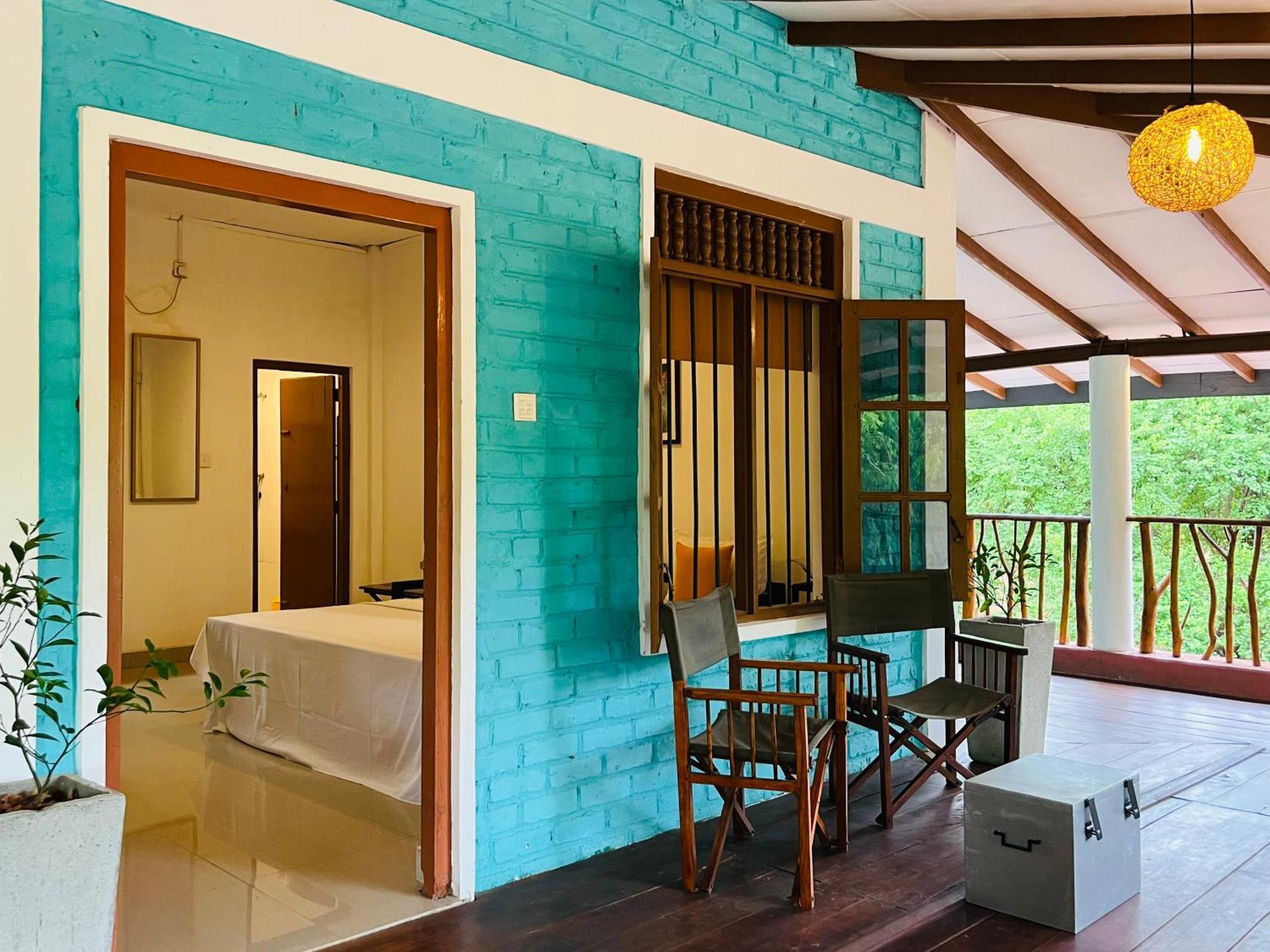 Funky Leopard Safari Lodge Bordering Yala National Park กตรคาม ภายนอก รูปภาพ